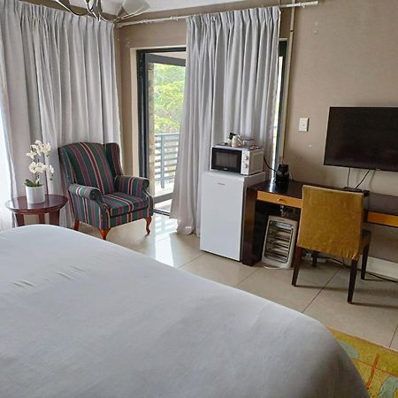 Camdene Guesthouse 케이프타운 외부 사진
